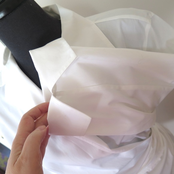 Holt Renfrew Tie Wrap Blouse, Never Worn, Made in Italy - Picture 5 of 15